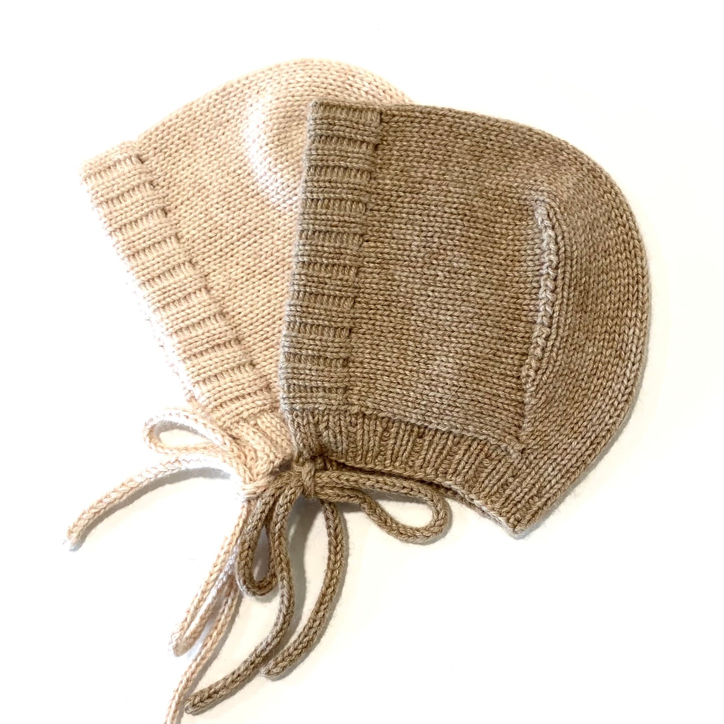 Newborn baby knit gift set. Handmade. 100% Casmere wool.